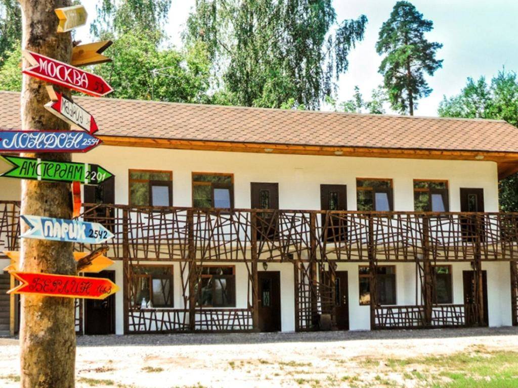 Фотографии номера Стандартный двухместный номер с 2 отдельными кроватями в Гостинице Гуси-Лебеди Ногинск